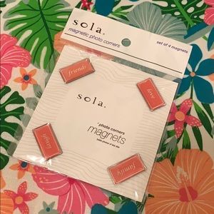 Sola magnetic photo corners new